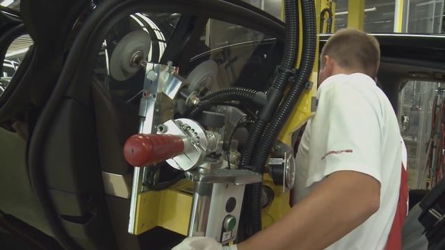#7 Porsche Cayenne and Panamera Production Производство Кайен и Панамера смотреть онлайн