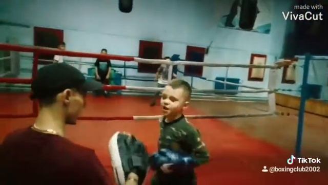 IRON MARK. Бокс. Mark Garkusha. Привет Майку Тайсону. 7-year old boxing prodigy. KIDS BOXING SHOW. смотреть онлайн