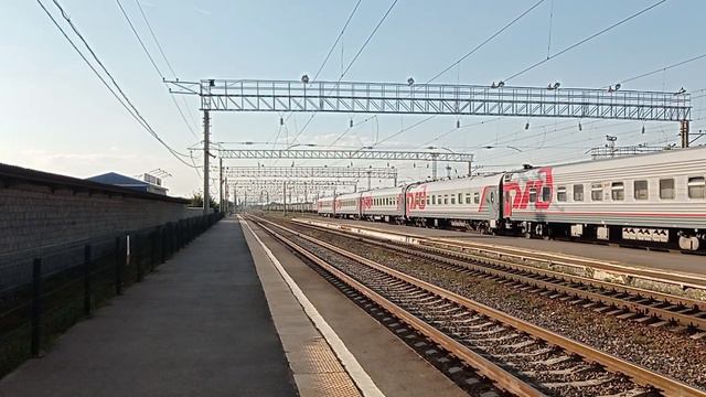 «Ползущий "Лотос"» ЭП1-326 с пассажирским поездом №5 "Лотос" Москва - Астрахань смотреть онлайн