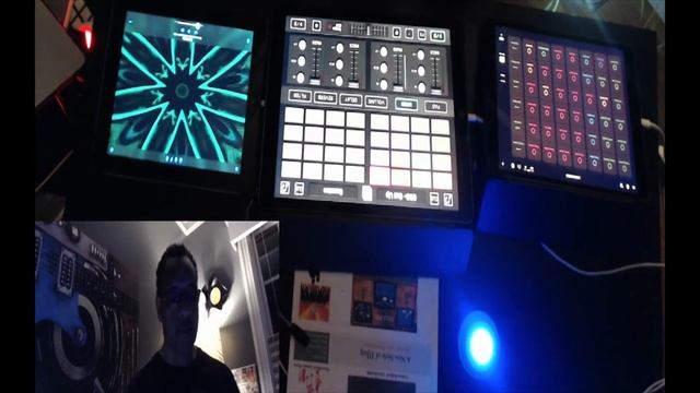 iPad Musician. LooptunesDJ app to mix. смотреть онлайн