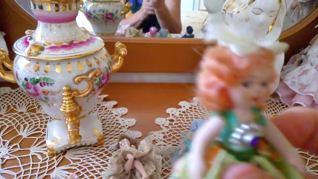 Подарок от мой одноклассницы спустя 40 лет антикварные куколки и самовар гжель.⭐️? смотреть онлайн