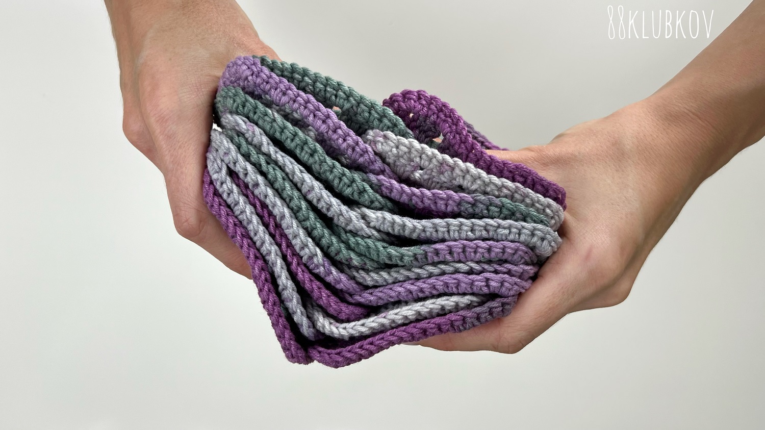 Хочется вязать их без конца ? Модная и красивая сумка крючком из квадратных мотивов ? смотреть онлайн