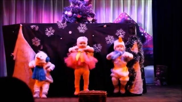 снежинка и снеговики смотреть онлайн