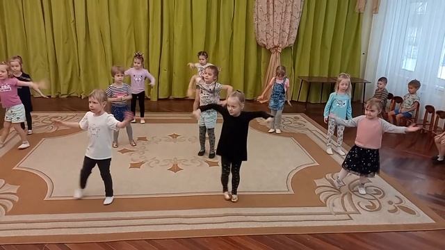 Танец матрешек. Средняя группа. смотреть онлайн