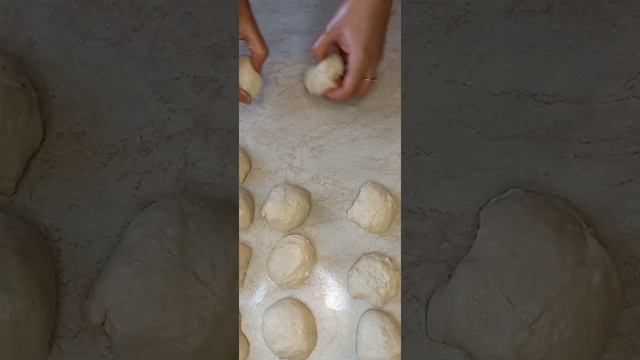 Жареные Пирожки с творогом на дрожжевом тесте. смотреть онлайн