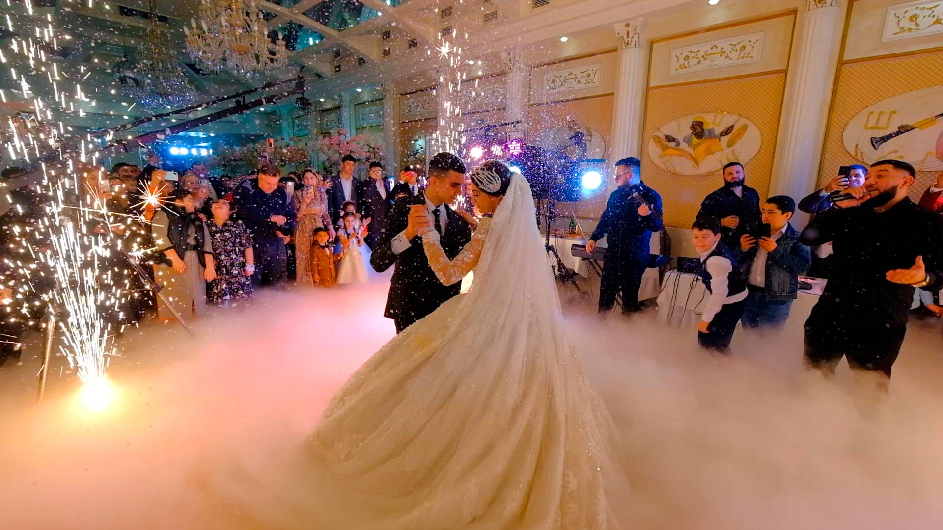 Роскошная свадьба Вани и Наташи 9 марта 2024 г. (день 1) смотреть онлайн