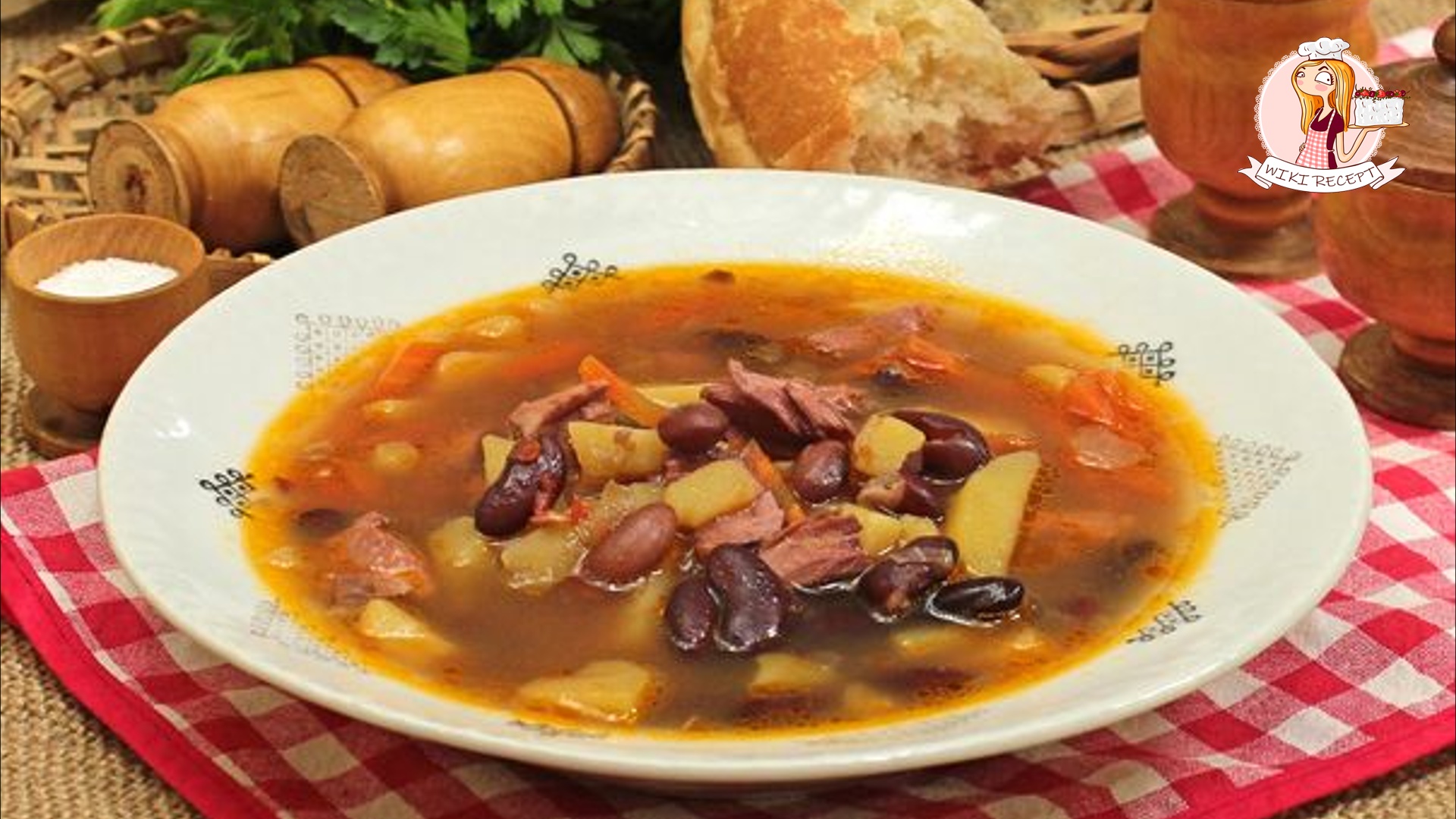 Пришла пора сытных супов: ФАСОЛЕВЫЙ СУП с КУРИЦЕЙ (с консервированной фасолью) смотреть онлайн