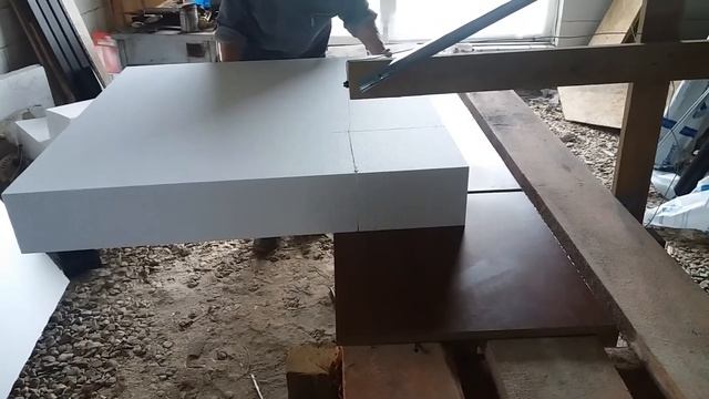 Резка пенопласта нихромовой нитью на столе смотреть онлайн