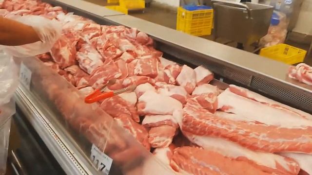 Макро магазин, мясной отдел, "смешные" цены на свежее мясо. makro meat department смотреть онлайн