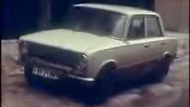 У Всеволода Абдулова дома Глинищевский переулок, дом 57, Москва, 1987 год смотреть онлайн