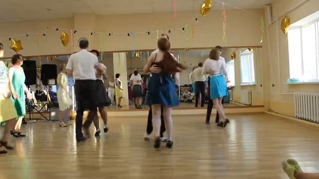 Lindy'N'Roll Balboa showcase "Как положено друзьям все мы делим пополам" смотреть онлайн
