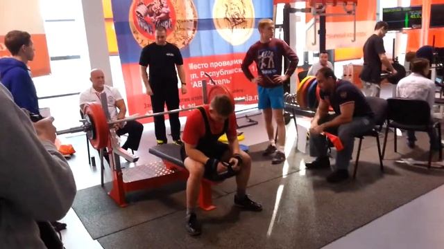 жим лёжа 135 кг смотреть онлайн