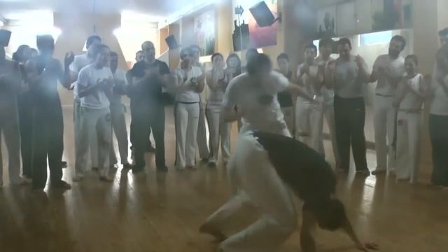 Contra Mestre Papa Leguas e Instructor Horrivel CDO Capoeira Livorno смотреть онлайн