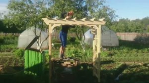 Арка садовая (пергола) моими руками.  Снято на кнопочный телефон Nokia N82