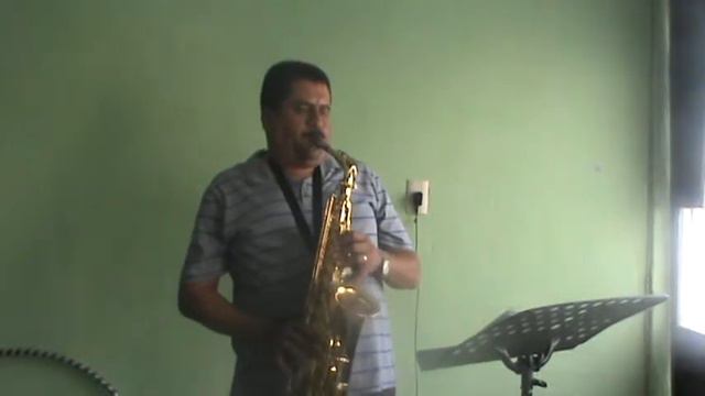 HOMBRE NORMAL CALDERON смотреть онлайн