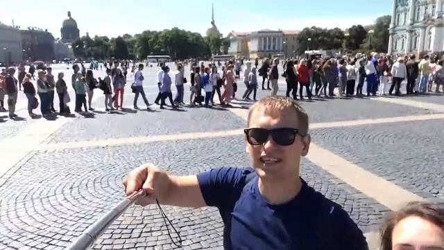 Очередь в эрмитаж смотреть онлайн