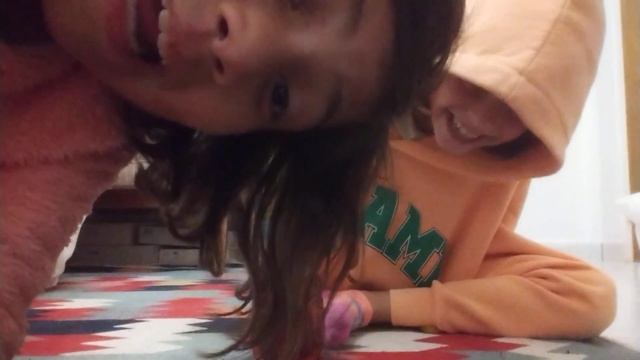 посмотрите это видео полностью но на половине будет очень смешно Вы прям упадёте в обморок от смеха смотреть онлайн