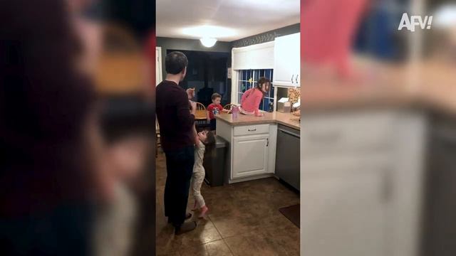 Подборка приколов (Cooking Fails That Are HILARIOUS) смотреть онлайн