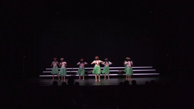 Pacific Islanders Team ll Little Brown Gal смотреть онлайн