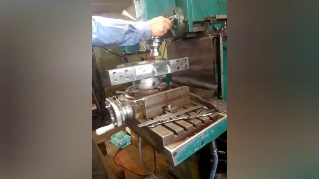 Как точно разделить окружность на поворотном столе смотреть онлайн