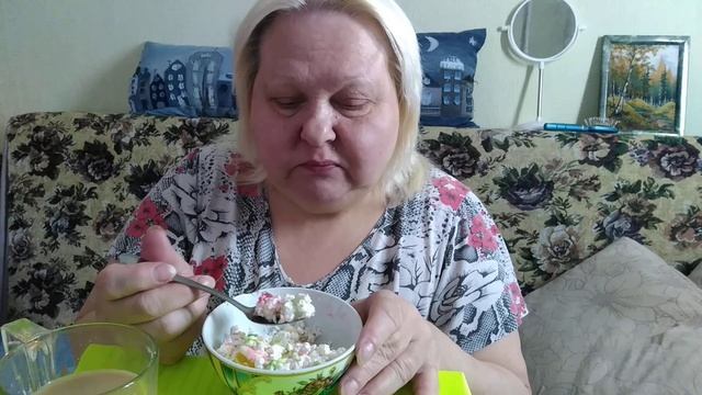 Мукбанг. Выглядет по новогоднему.?Можно на ночь.??