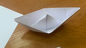 Оригами кораблик. Делаем с Дашей кораблик из бумаги.
