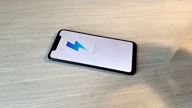 Распаковка Xiaomi Mi 8 с Aliexpress! Русская прошивка (GLOBAL). Обзор смотреть онлайн