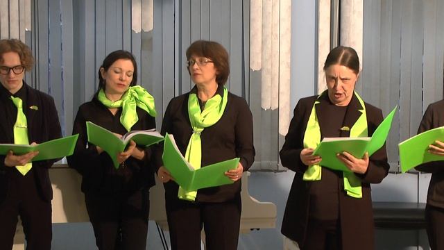 2. Moon river and Tourdion. Olga Silchenko, Voci di ricci.mp4