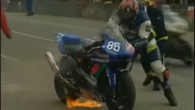 Самые опасные мотогонки в мире. Isle of Man TT (480p).mp4 смотреть онлайн