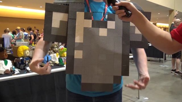 Custom LEGO Minecraft Iron Armor | Brickworld Chicago 2017 смотреть онлайн