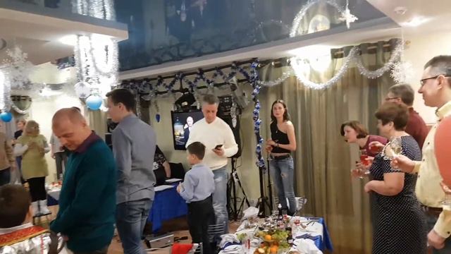 Прыгаем в Новый 2018!🎉🙈🎅💃🕺 смотреть онлайн
