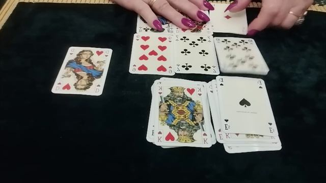 ЧЕРВОВАЯ ДАМА ЧТО БЫЛО ЧТО ЕСТЬ И ЧТО БУДЕТ? смотреть онлайн