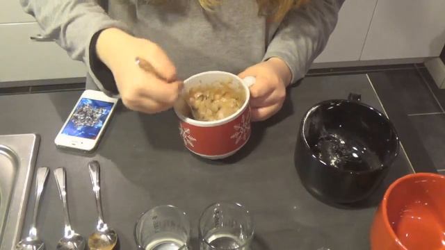 Кекс в микроволновке за 3 минуты! Ну ОоОчень вкусно! смотреть онлайн