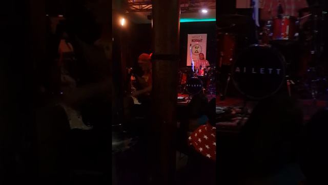 Иван Блюз разошелся! смотреть онлайн