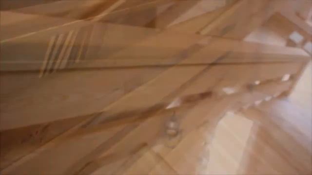 Комбинированная лестница и наличники из лиственницы. смотреть онлайн