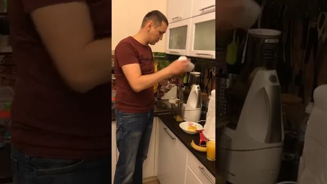 Шнековая соковыжималка Kitfort КТ-1104-1 #kitfort смотреть онлайн