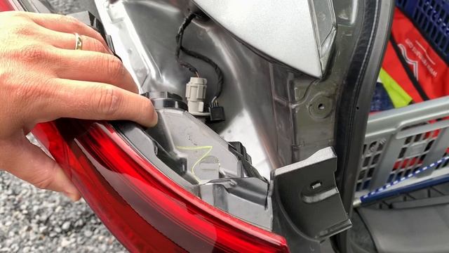 Nissan Qashqai J11: LED tail turn light indicators (plug & play - no hyper flash!) смотреть онлайн