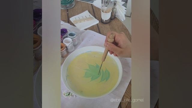 Эбру древневосточная техника рисования. Гомель. Больше видео на @ebru_julia_gomel смотреть онлайн