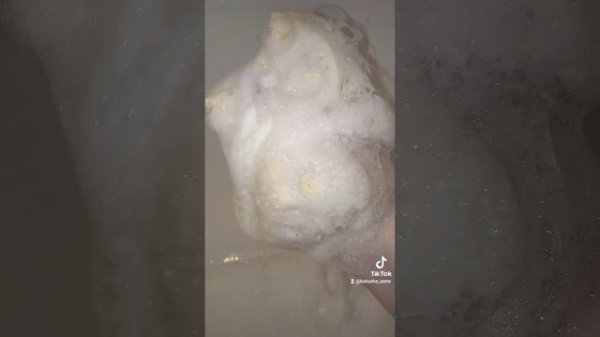 средство для посуды, хорошо отмывает ванну?