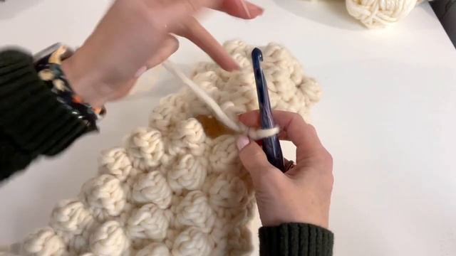 Crochet Christmas Stocking - Easy Bobble Stitch Pattern смотреть онлайн