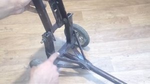 Домкрат отдыхает.  Самодельный подъёмник для мототрактора.