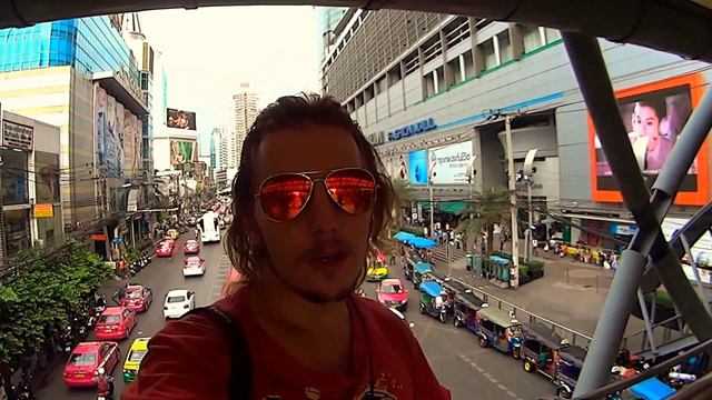 Рустам - Держимся правее!