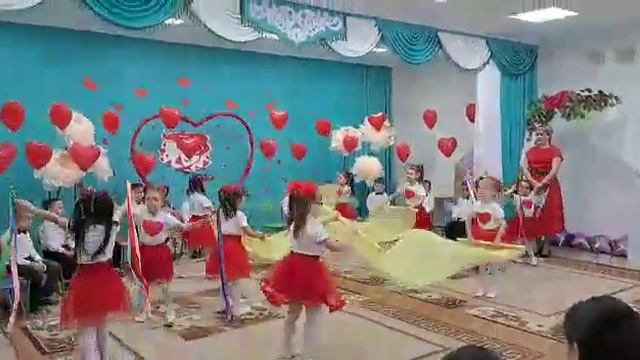 Танец Мама смотреть онлайн