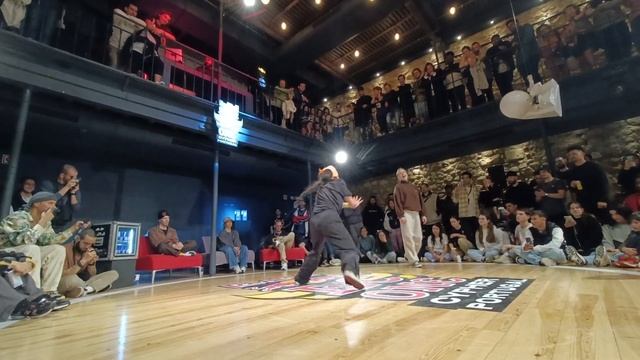 Cat vs Valeria | Final | Red Bull BC One Cypher Portugal 2023 смотреть онлайн
