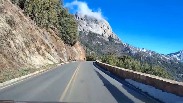 Дорога. Едем на машине в горы и слушаем музыку. Музыка и видео для души смотреть онлайн