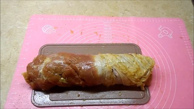 МЯСНОЙ РУЛЕТ В МЕДОВО -ГОРЧИЧНОМ МАРИНАДЕ С КАРТОШЕЧКОЙ В ДУХОВКЕ смотреть онлайн