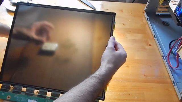 Полупрозрачный экран на боковую панель ПК! Колхозный моддинг! смотреть онлайн