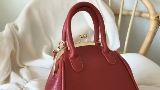 Сумка женская кросс-боди, черная, в винтажном стиле с оригинальной застежкой, ZSTG смотреть онлайн