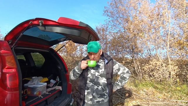 Закрыли сезон рыбалки. Озеро "Карасье" рыбхоз. Новосибирская область. смотреть онлайн