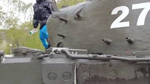 Танк "Урал" Т-72